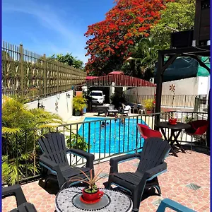 https://villa-labrousse.comcaribbean.com
